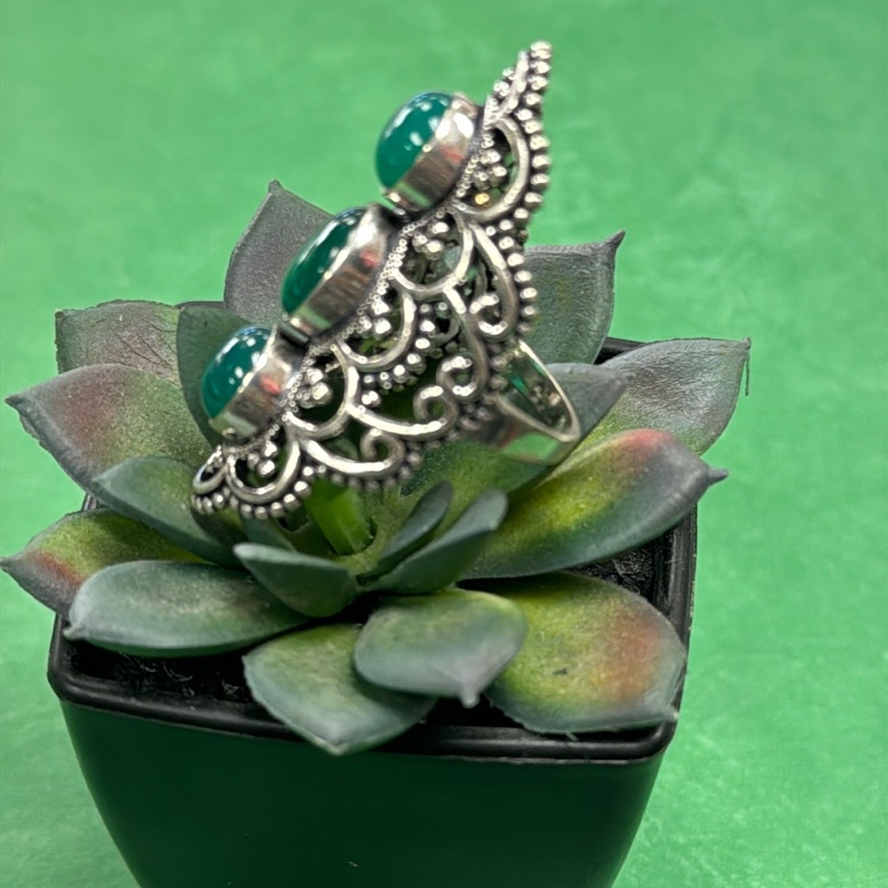 Green Chalcedony Silver Ring - image 4